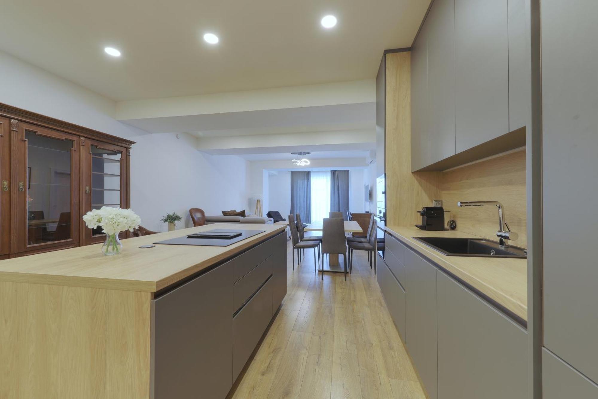 Shone Apartment Old Town 2 Bedroom Bratislava Extérieur photo