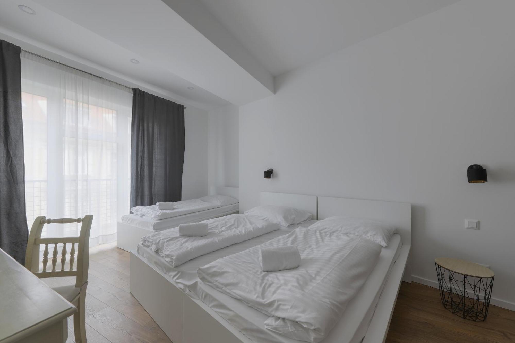 Shone Apartment Old Town 2 Bedroom Bratislava Extérieur photo