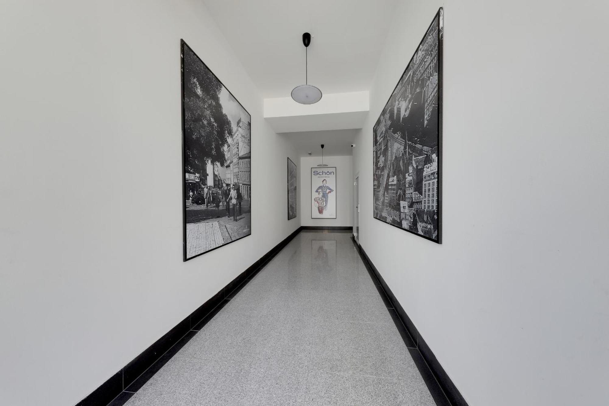 Shone Apartment Old Town 2 Bedroom Bratislava Extérieur photo